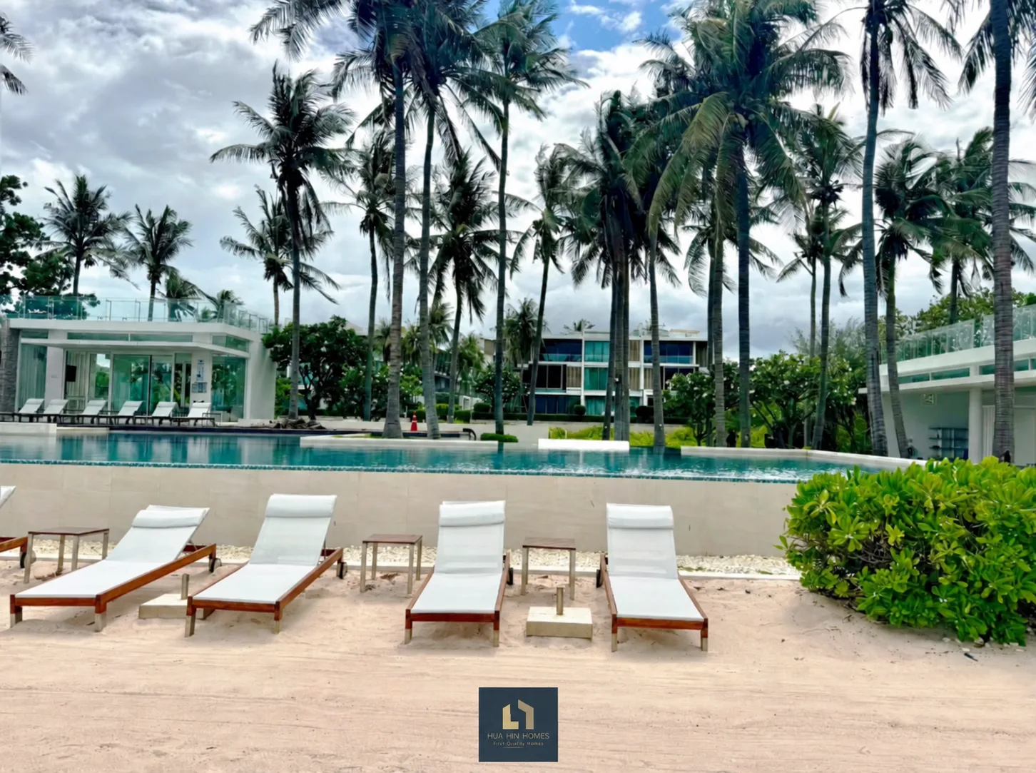 Luxury Beachfront Residence